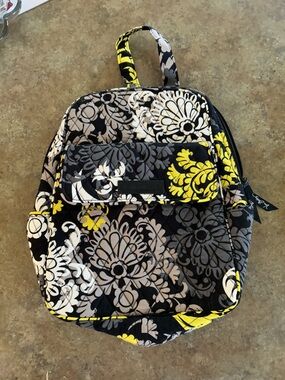 Vera Bradley Small Backpack in Retired Pattern Baroque